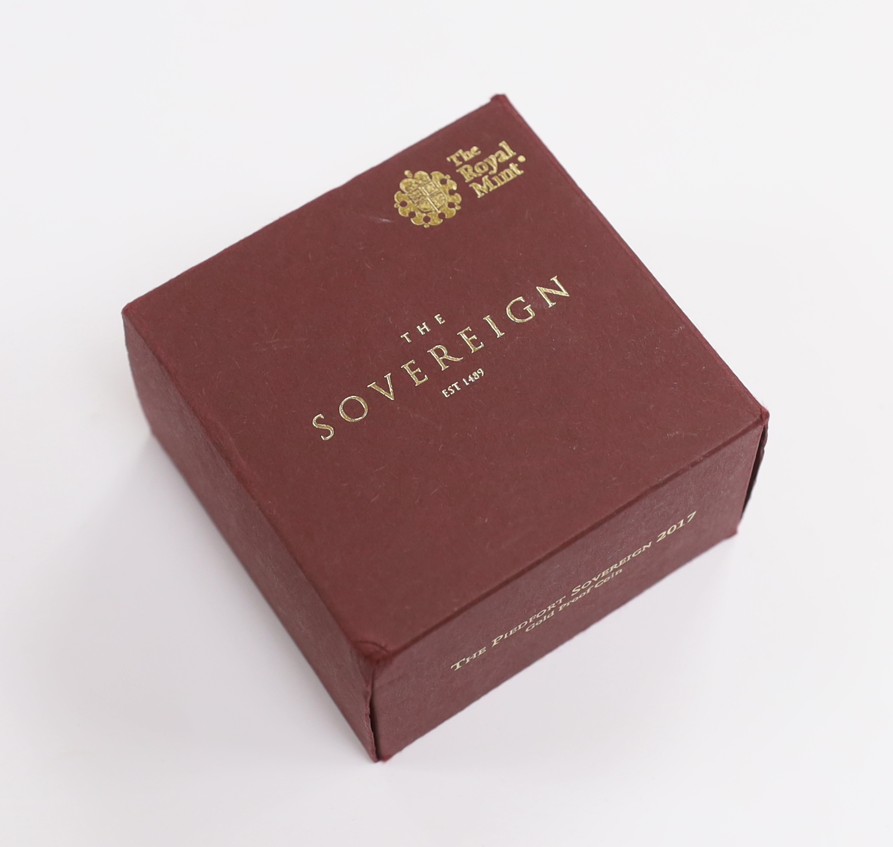British gold coins - UK Royal Mint Piedfort proof gold sovereign, 2017, in case of issue, certificate number 1844 of a limited edition of 3500